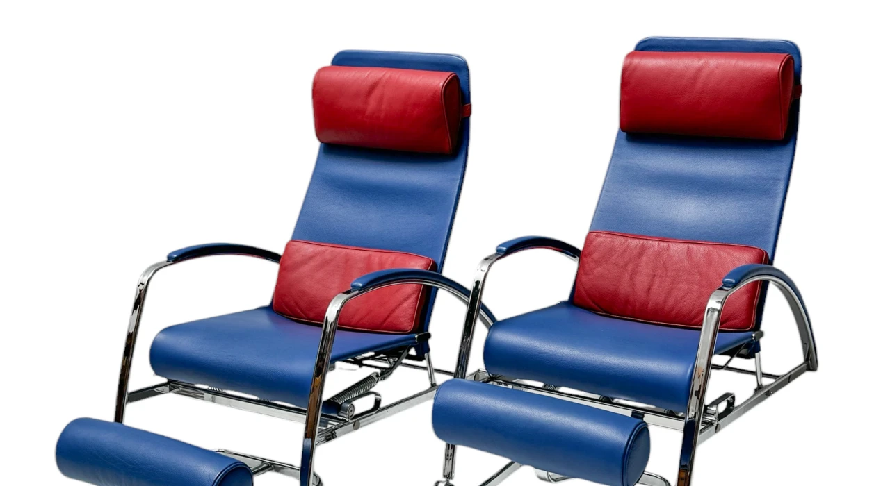 Pair of Grand Repos Lounge Chairs with Stools by Jean Prouvé Tecta , 1980s